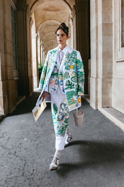Look 4